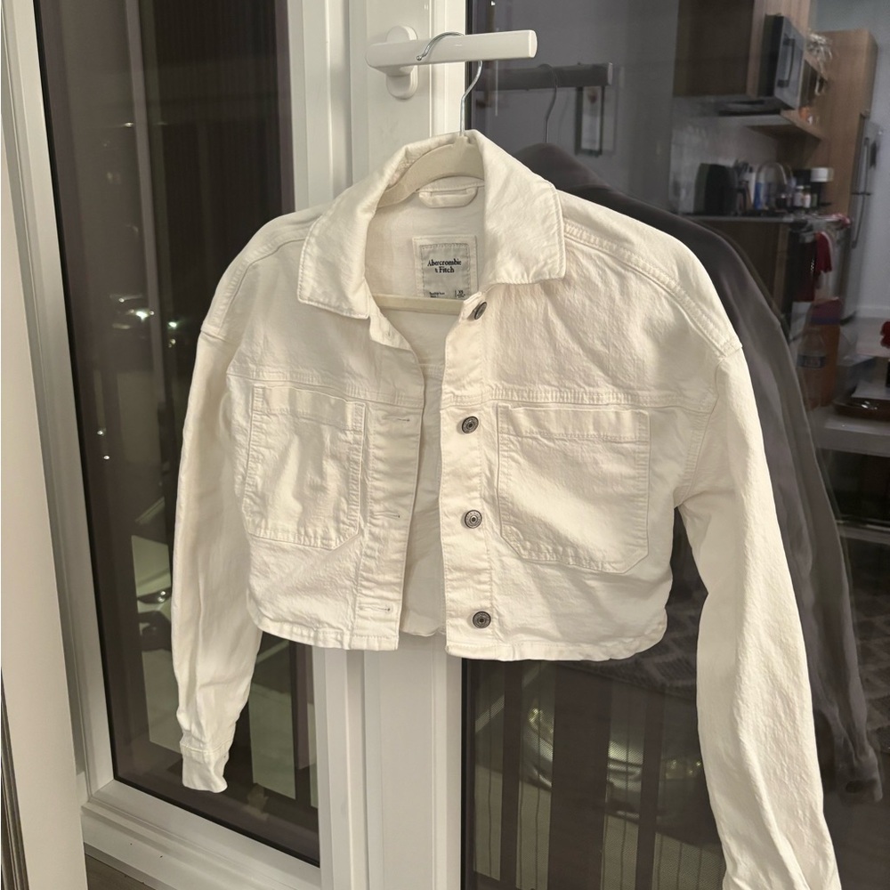 White Cropped Denim Jacket